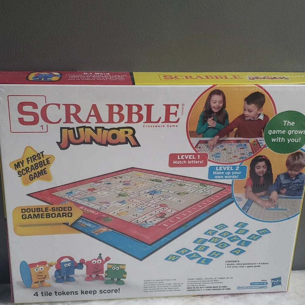 Scrabble Junior , Disgusting Science - Picture 6 of 6